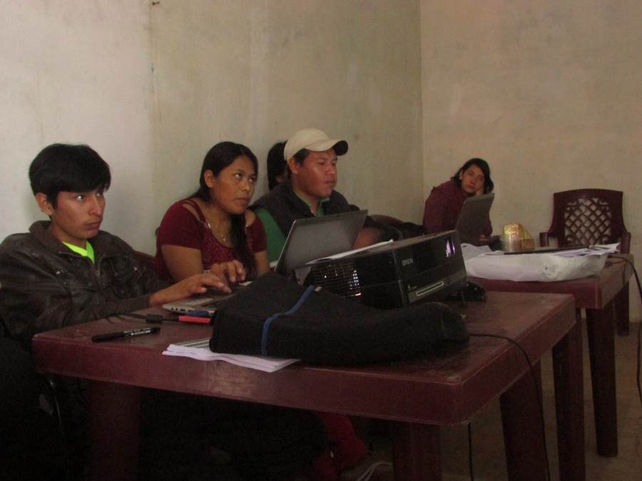 Las oportunidades que abren el poseer una p&aacute;gina web y de Facebook