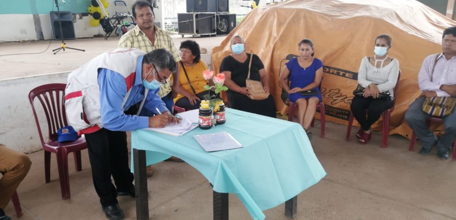 Apicultores del Municipio de Machareti, celebran  la promulgaci&oacute;n de la Ley Ap&iacute;cola  en su aniversario 