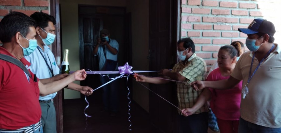 La Capitan&iacute;a Zona Machareti, proporciona el centro de acopio de miel a la Asociaci&oacute;n de Apicultores de Machareti (AAPIMMACH)